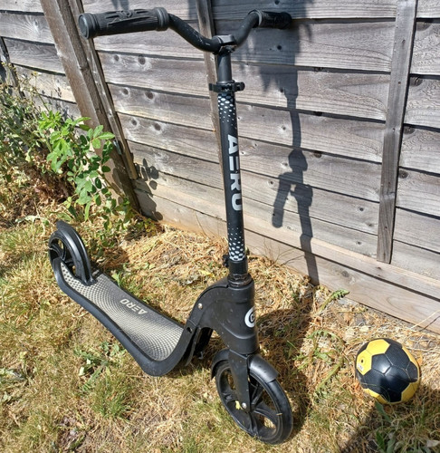 Aero black push scooter - black,
